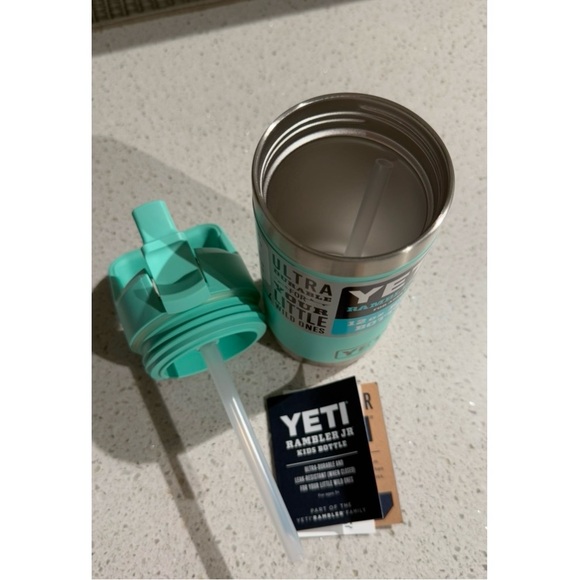 yeti rambler jr - Picture 7 of 9